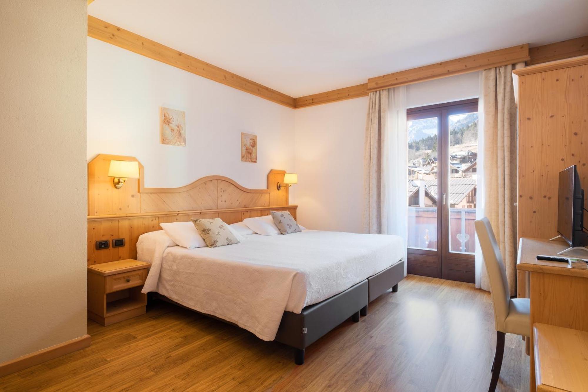 Il Piccolo Dolomiti Resort Andalo Esterno foto