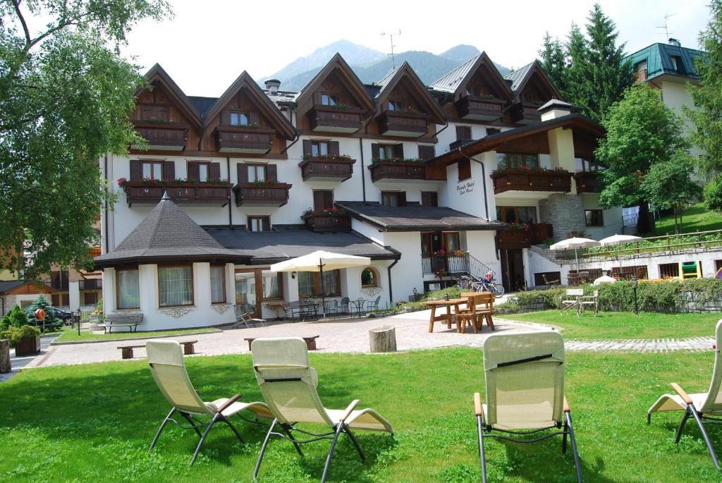 Il Piccolo Dolomiti Resort Andalo Esterno foto