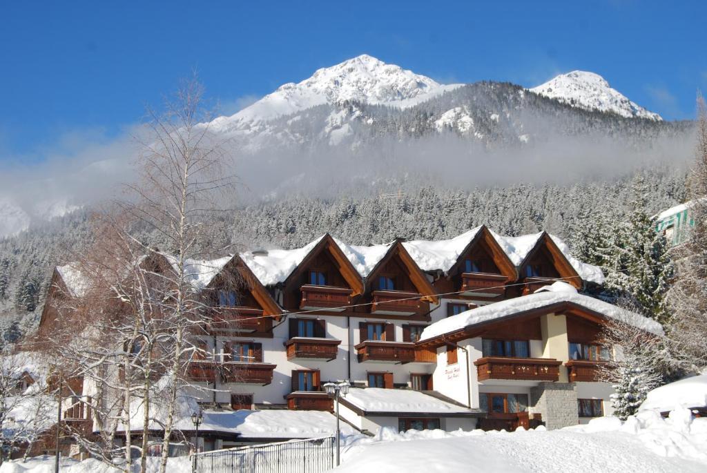 Il Piccolo Dolomiti Resort Andalo Esterno foto