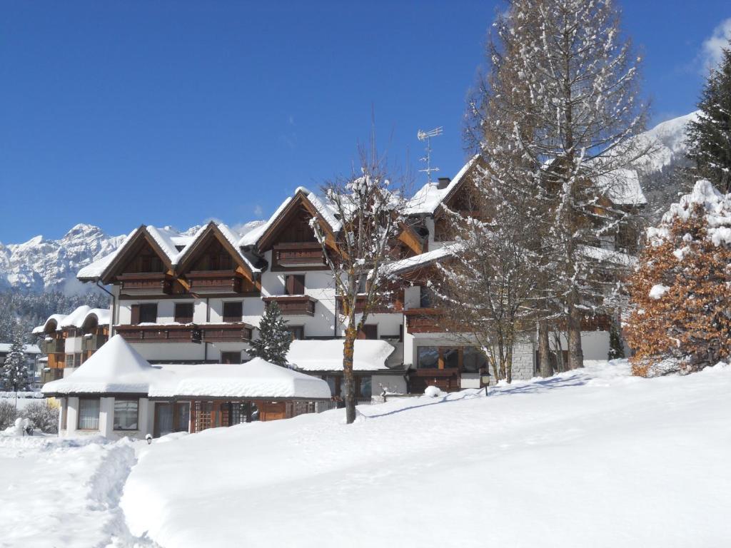 Il Piccolo Dolomiti Resort Andalo Esterno foto